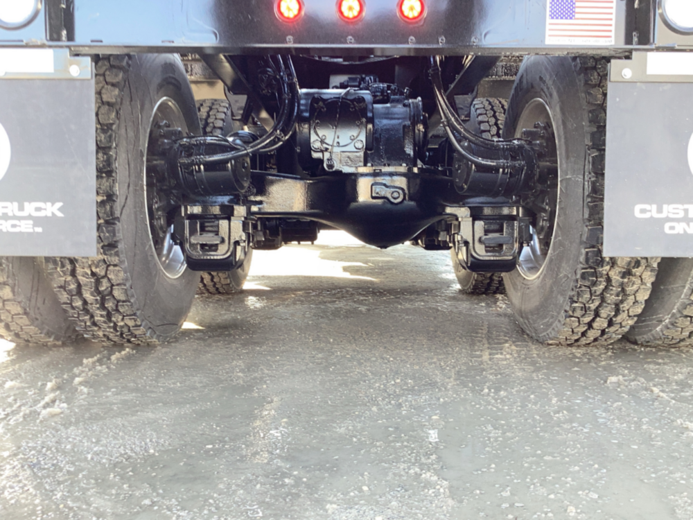 2026 Mack GR64BR 8x4 Palfinger ARH-75-22-HD Roll-Off Truck