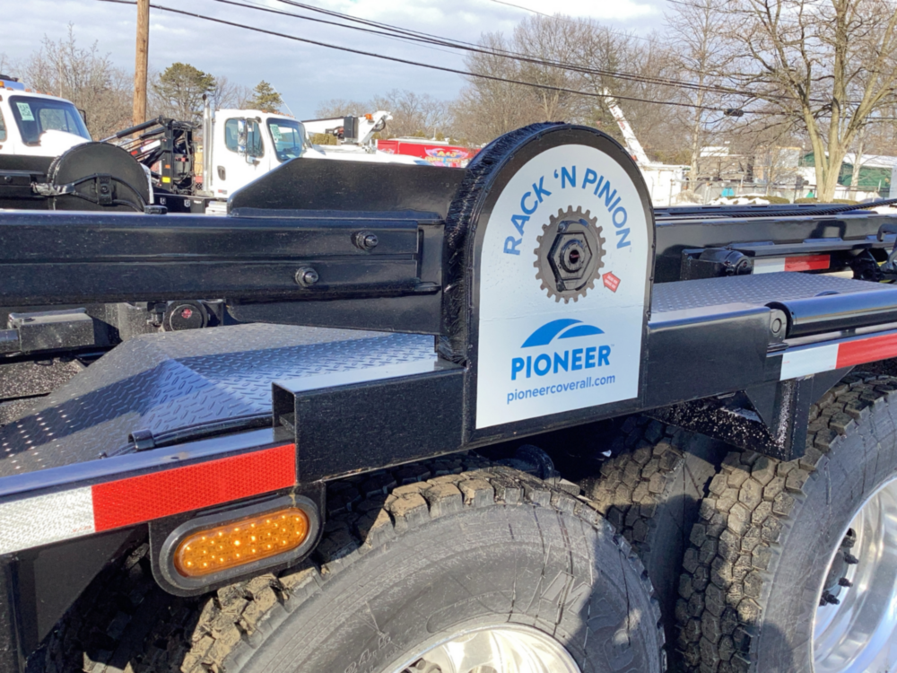 2026 Mack GR64BR 8x4 Palfinger ARH-75-22-HD Roll-Off Truck