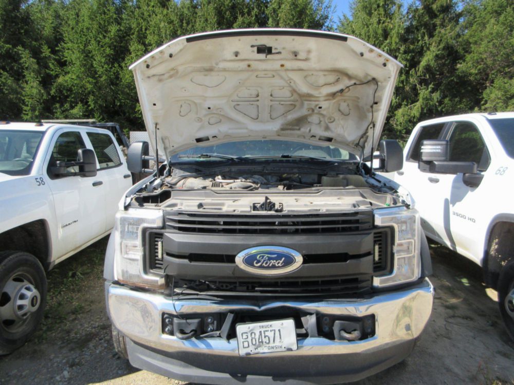 2019 Ford F-550 Diesel 4x4 Crew Cab Flatbed Truck