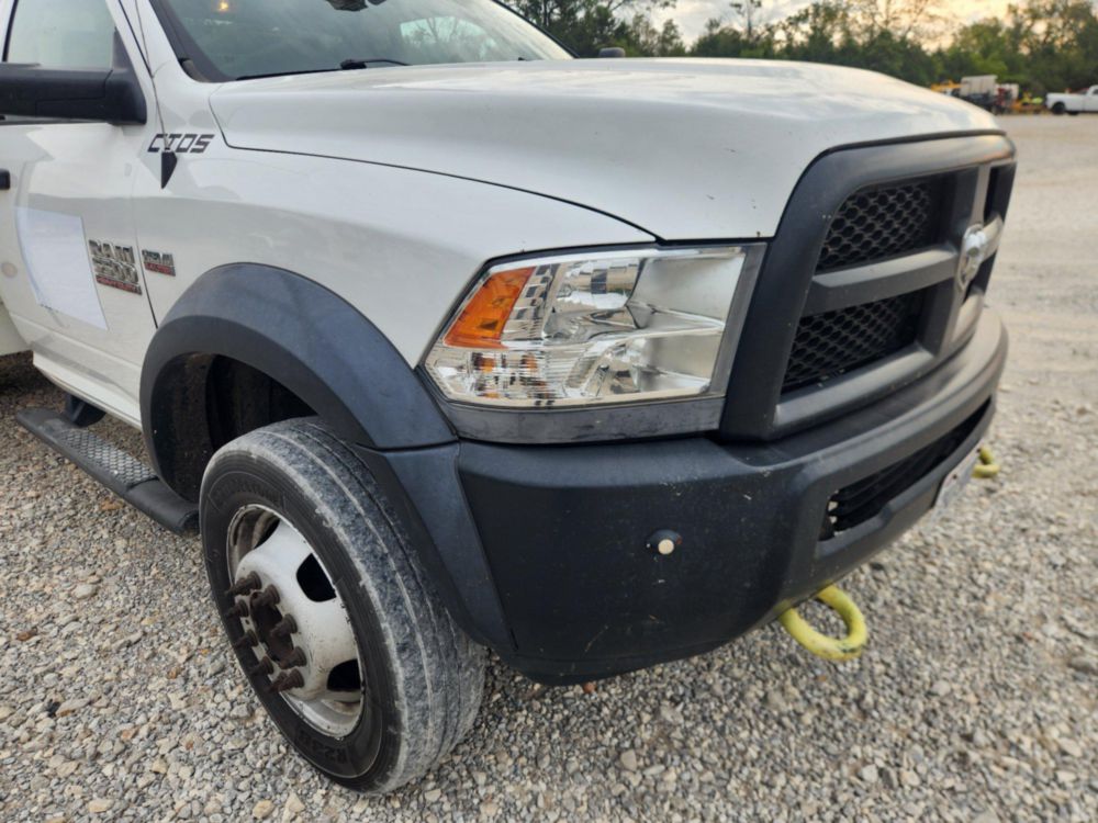 2017 Dodge Ram 5500 4x4 Versalift SST-40EIH-01 Bucket Truck