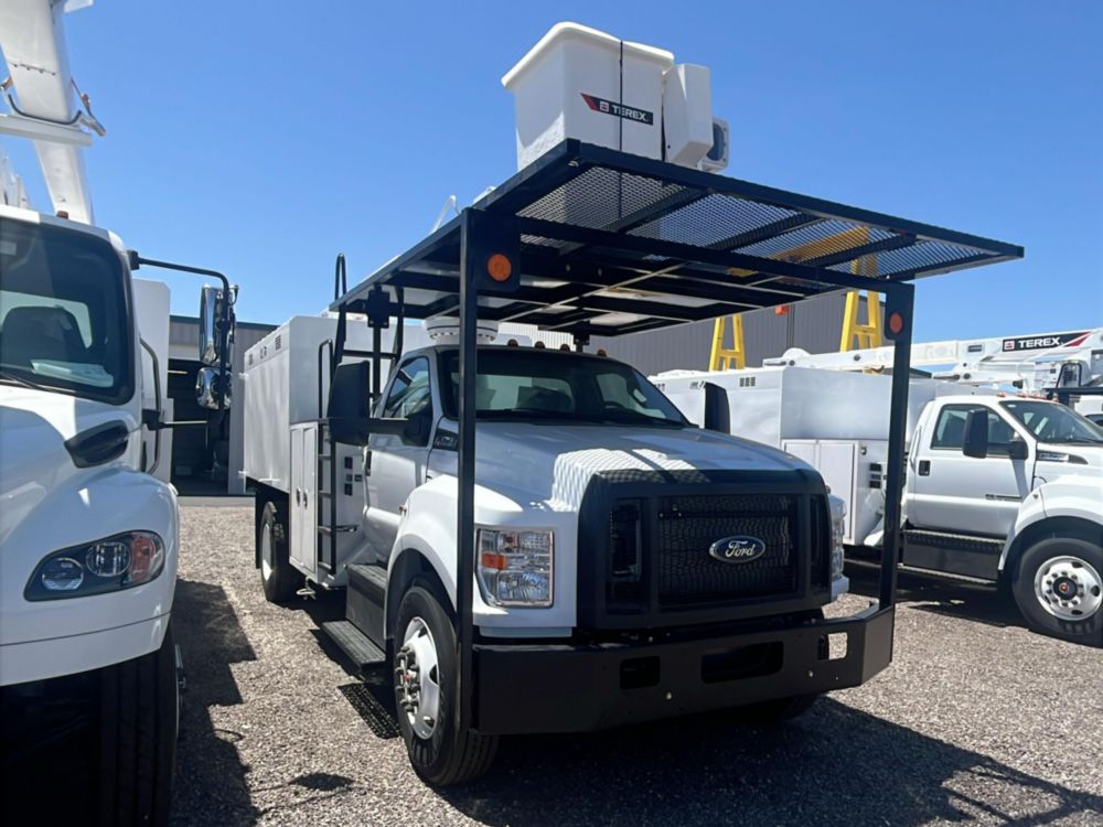2026 Ford F750 4x2 Terex Utilities XT PRO 56-BOC-F-PC Bucket Truck