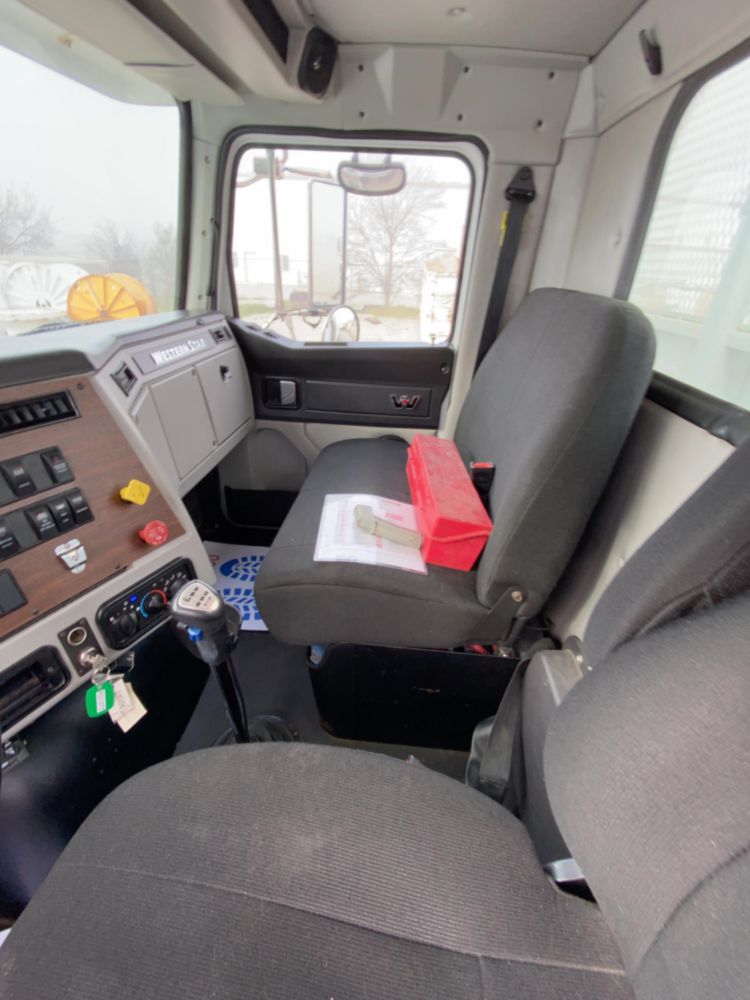 2018 Western Star 4700SB 6x4 Equipment Hauler