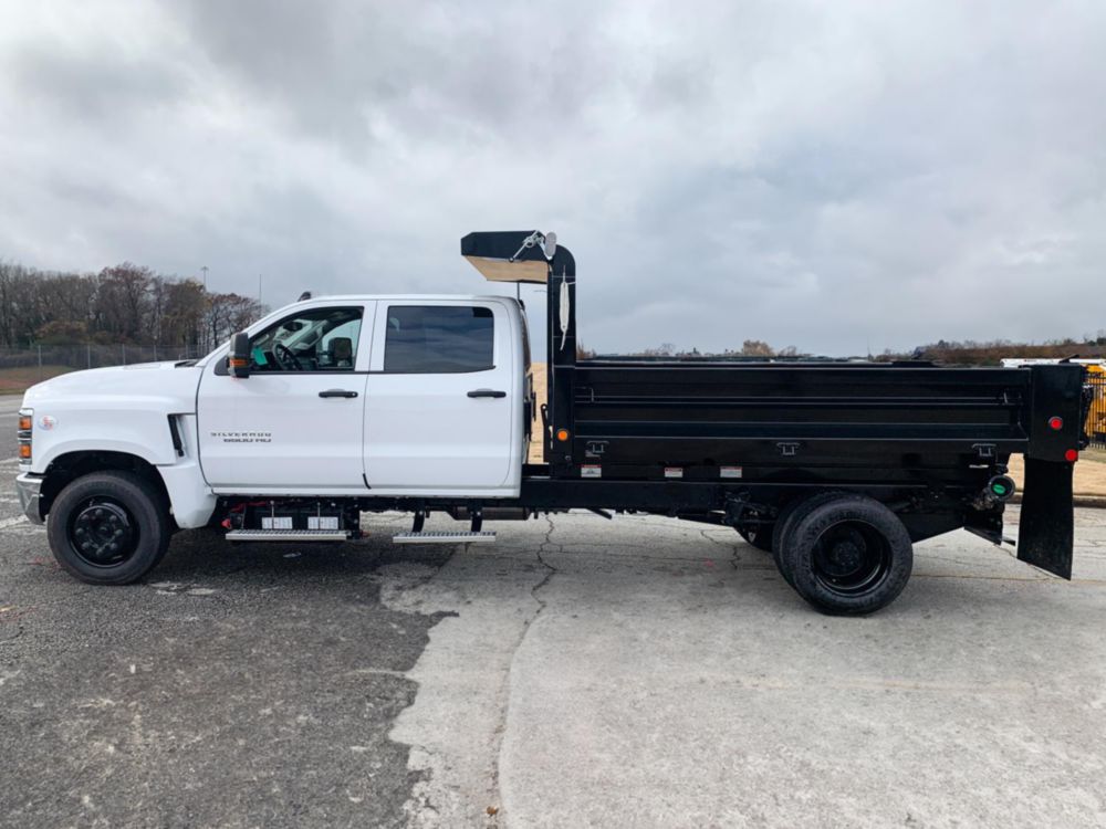 2022 Chevrolet 6500 4x2 11' Ox Bodies Dump Truck