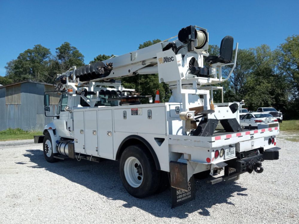 2017 Digger Derrick