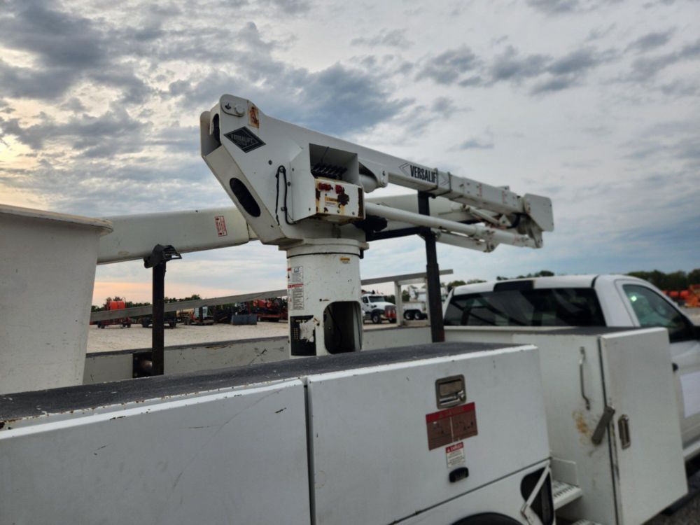 2017 Dodge Ram 5500 4x4 Versalift SST-40EIH-01 Bucket Truck