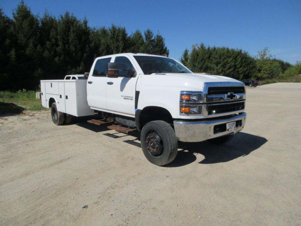 2020 Chevrolet 5500 4x4 Crew Cab Service Truck