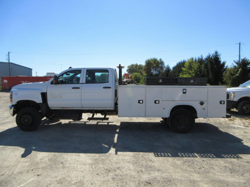 2020 Chevrolet 5500 4x4 Crew Cab Service Truck