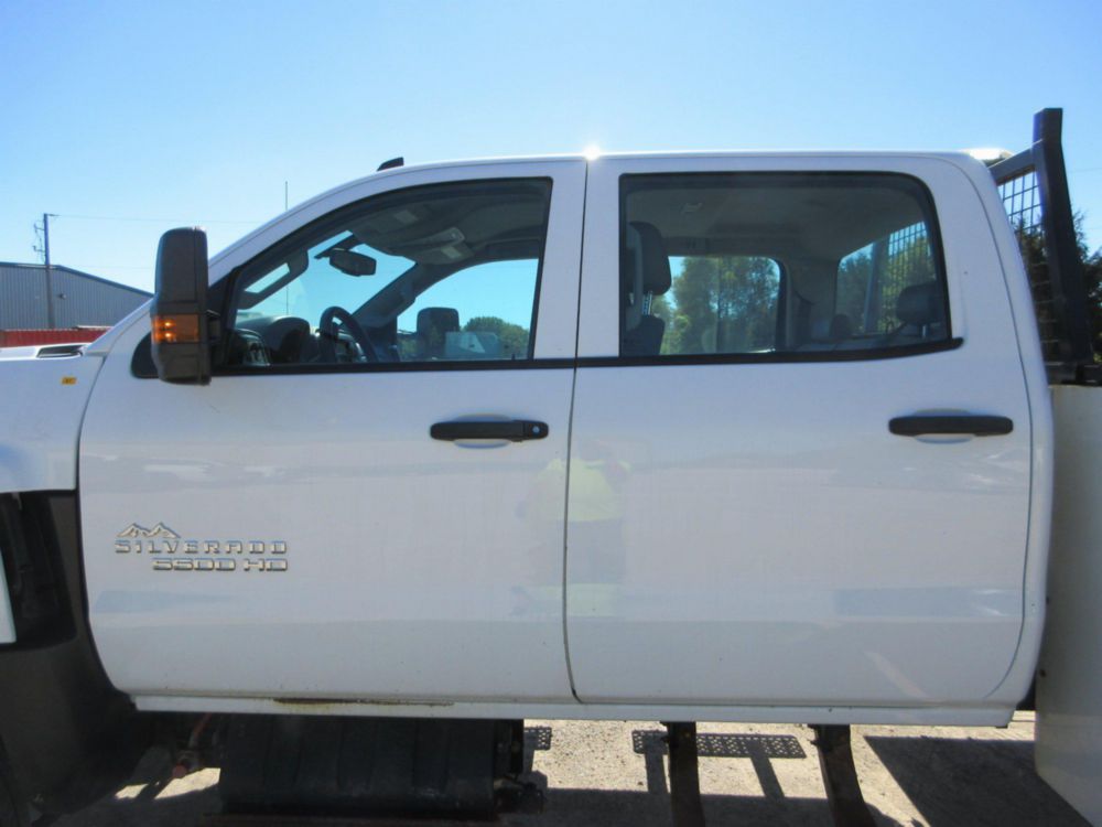 2020 Chevrolet 5500 4x4 Crew Cab Service Truck