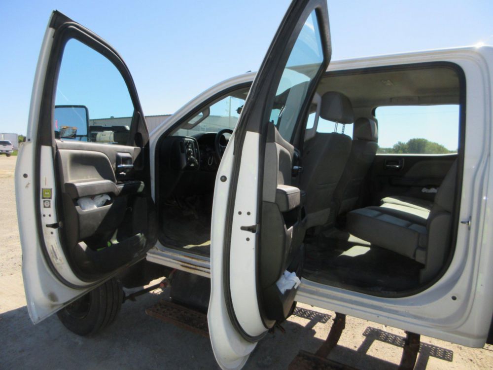 2020 Chevrolet 5500 4x4 Crew Cab Service Truck