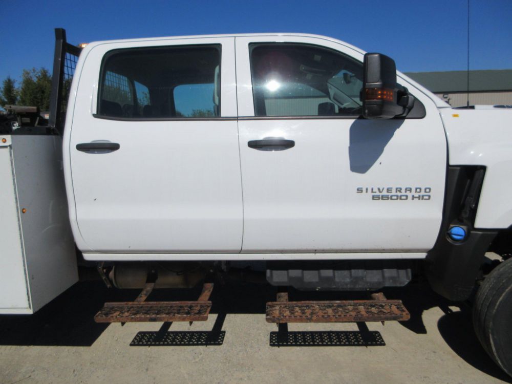2020 Chevrolet 5500 4x4 Crew Cab Service Truck
