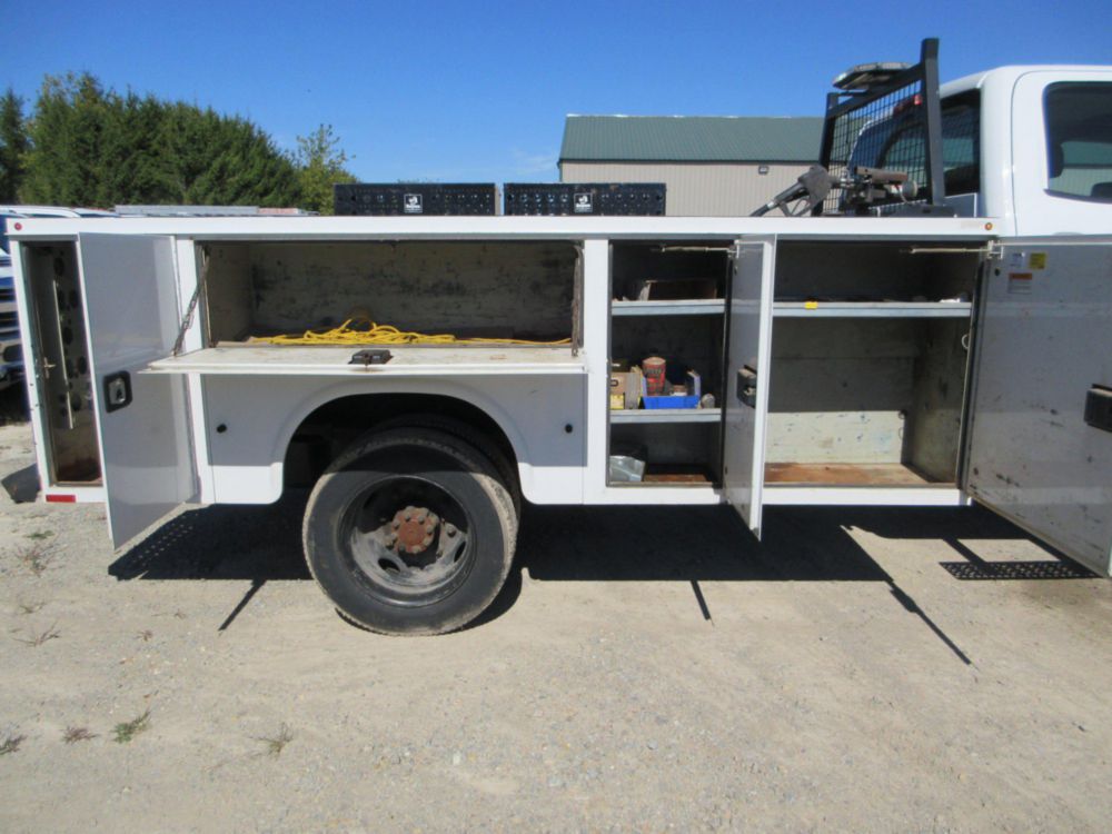 2020 Chevrolet 5500 4x4 Crew Cab Service Truck