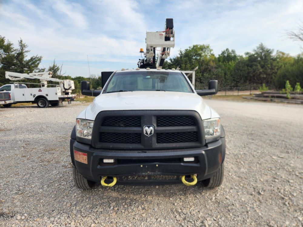 2017 Dodge Ram 5500 Versalift SST-40EIH-01 Bucket Truck