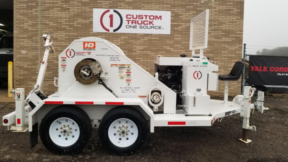 4,000 lbs 15,500 ft of 5/8 in rope Single Drum Puller