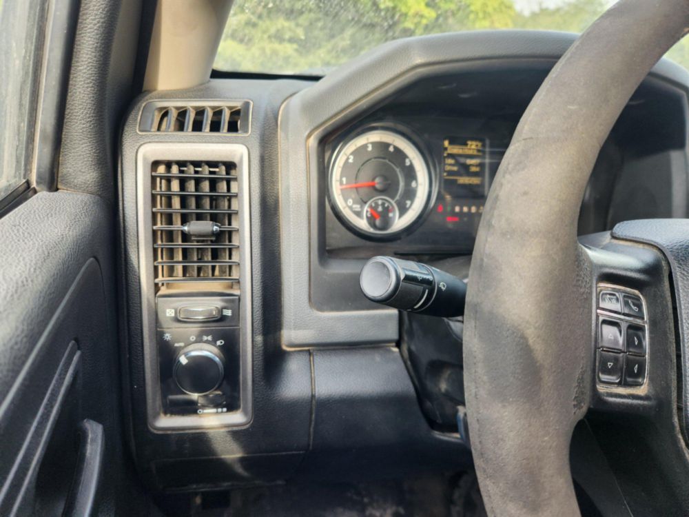 2017 Dodge Ram 5500 Versalift SST-40EIH-01 Bucket Truck