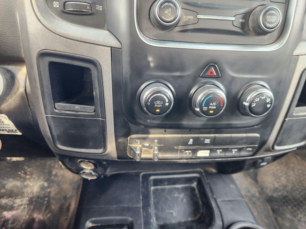 2017 Dodge Ram 5500 Versalift SST-40EIH-01 Bucket Truck
