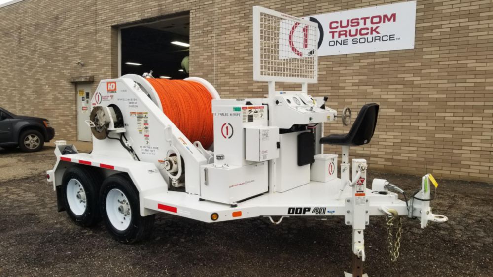 4,000 lbs 15,500 ft of 5/8 in rope Single Drum Puller
