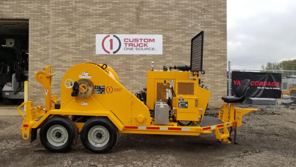 4,000 lbs 10,500 ft of 5/8 in rope Single Drum Puller