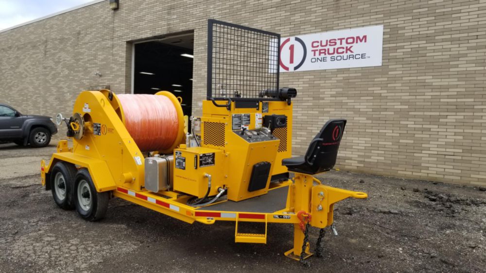 4,000 lbs 10,500 ft of 5/8 in rope Single Drum Puller