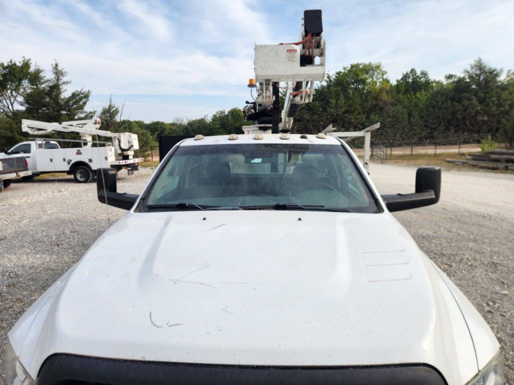 2017 Dodge Ram 5500 Versalift SST-40EIH-01 Bucket Truck