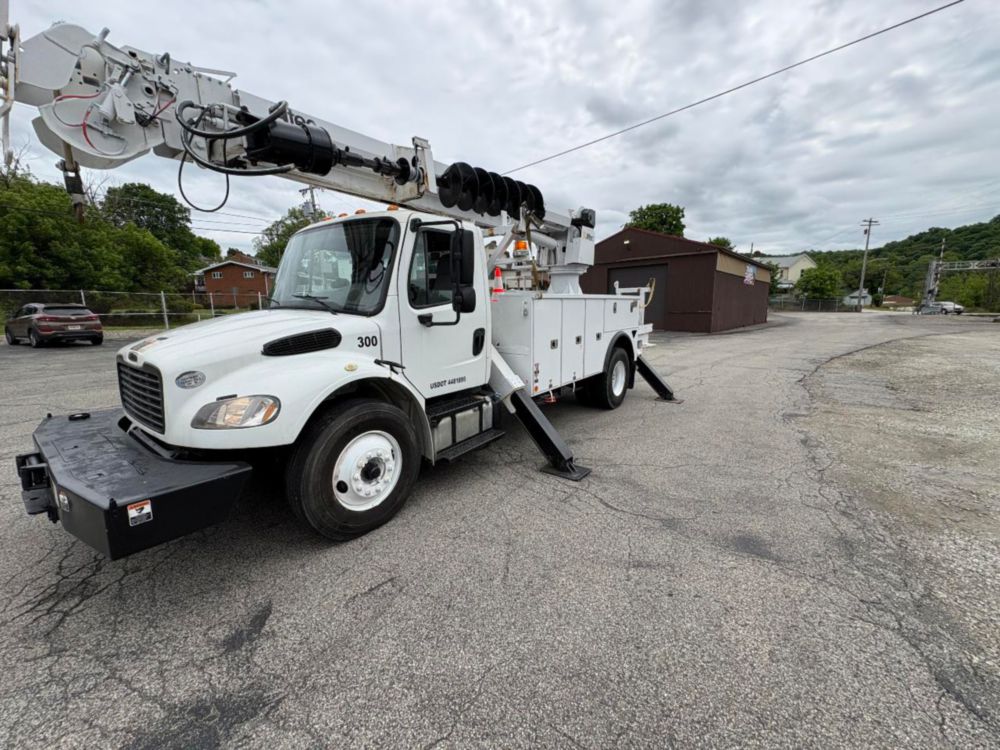 2017 Freightliner M2 Altec DC-47 T Digger Derrick Truck