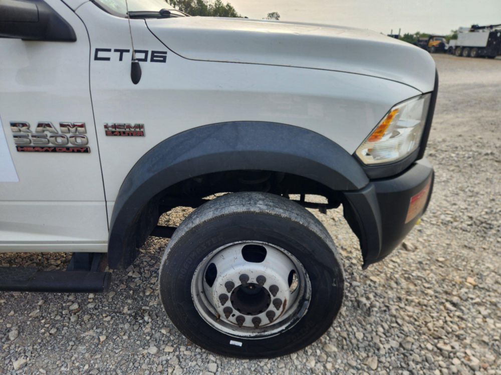 2017 Dodge Ram 5500 Versalift SST-40EIH-01 Bucket Truck