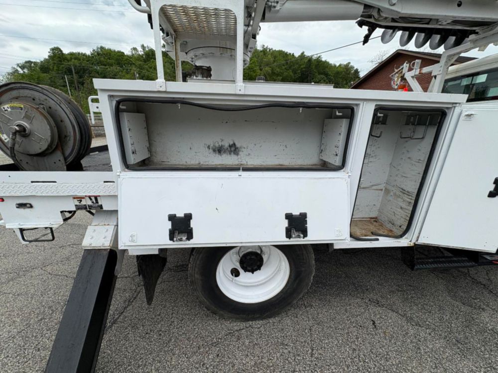 2017 Freightliner M2 Altec DC-47 T Digger Derrick Truck