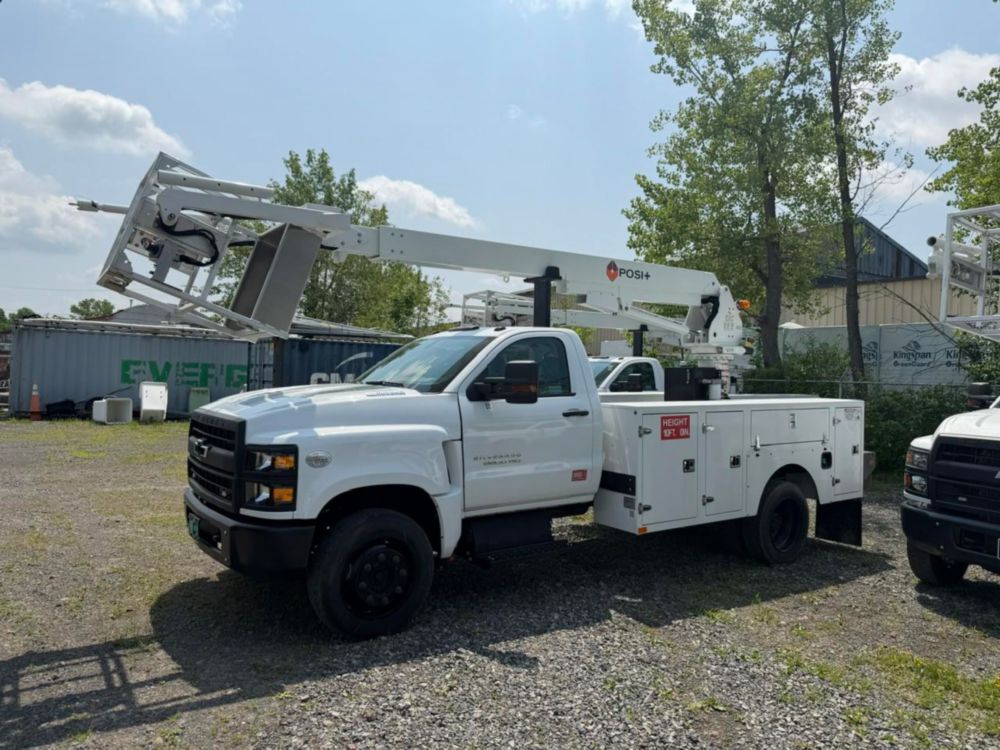 New 2022 Chevrolet 5500 4x2 Posi+ 700-40 Cable Placer Truck