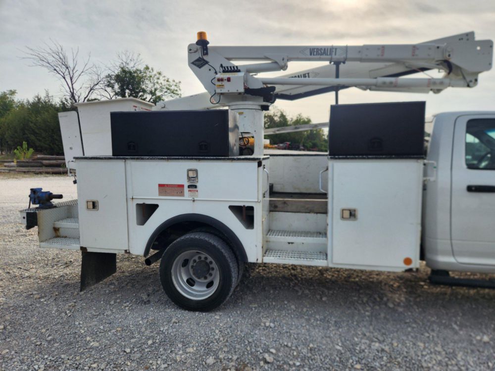 2017 Dodge Ram 5500 Versalift SST-40EIH-01 Bucket Truck