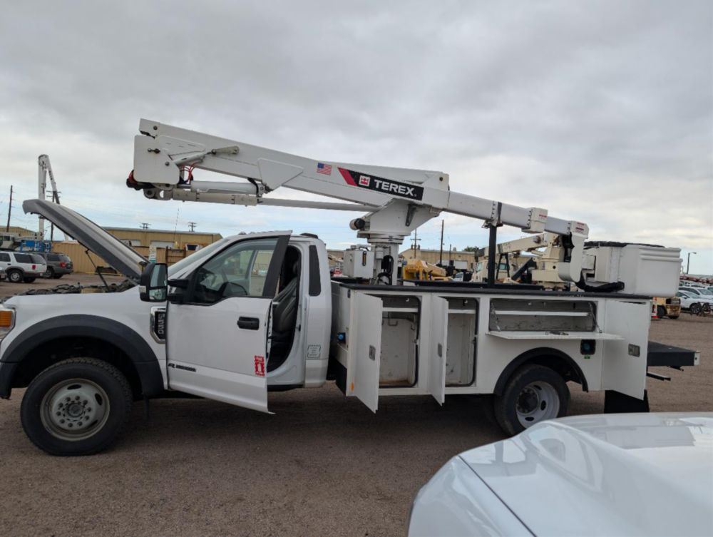 2020 Ford F-550 4x4 Terex LT-40 Bucket Truck