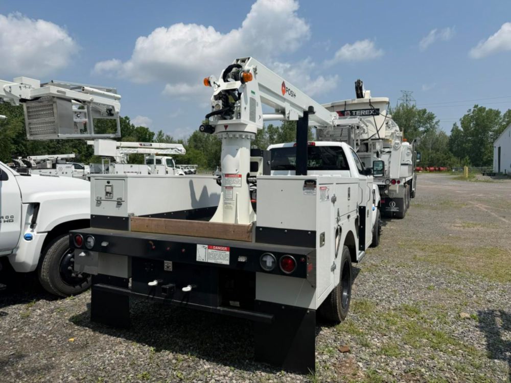 New 2022 Chevrolet 5500 4x2 Posi+ 700-40 Cable Placer Truck