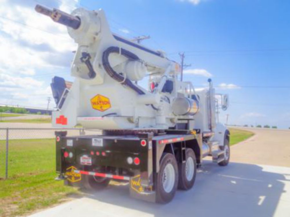 30 ft 43,000 ft-lb AWD Pressure Digger