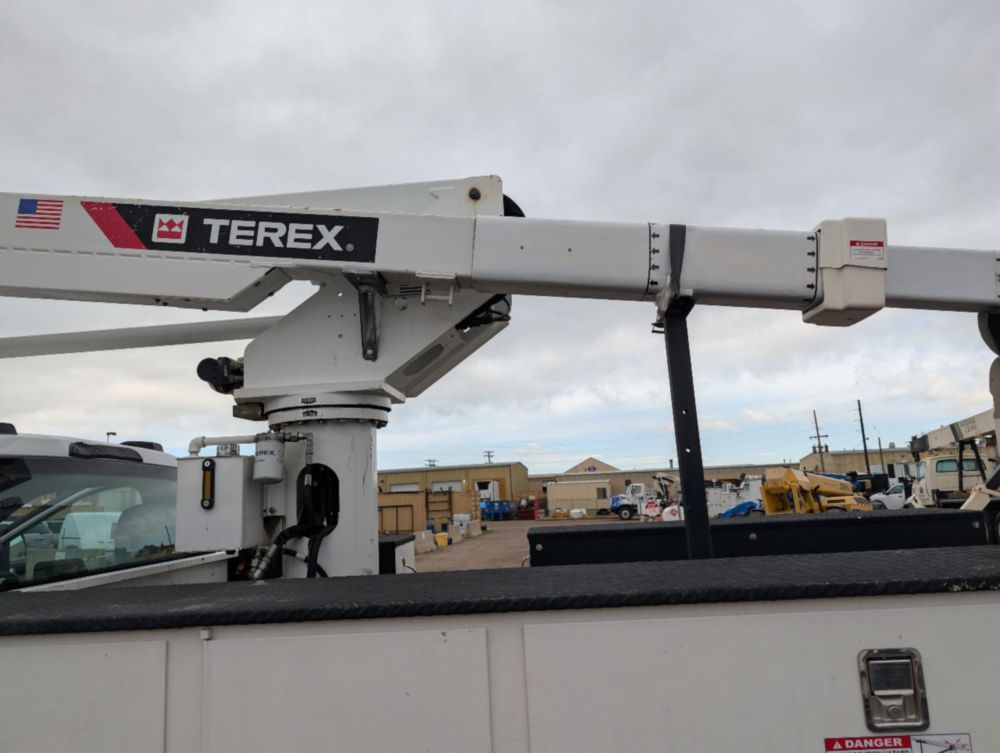 2020 Ford F-550 4x4 Terex LT-40 Bucket Truck