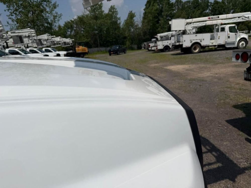 New 2022 Chevrolet 5500 4x2 Posi+ 700-40 Cable Placer Truck