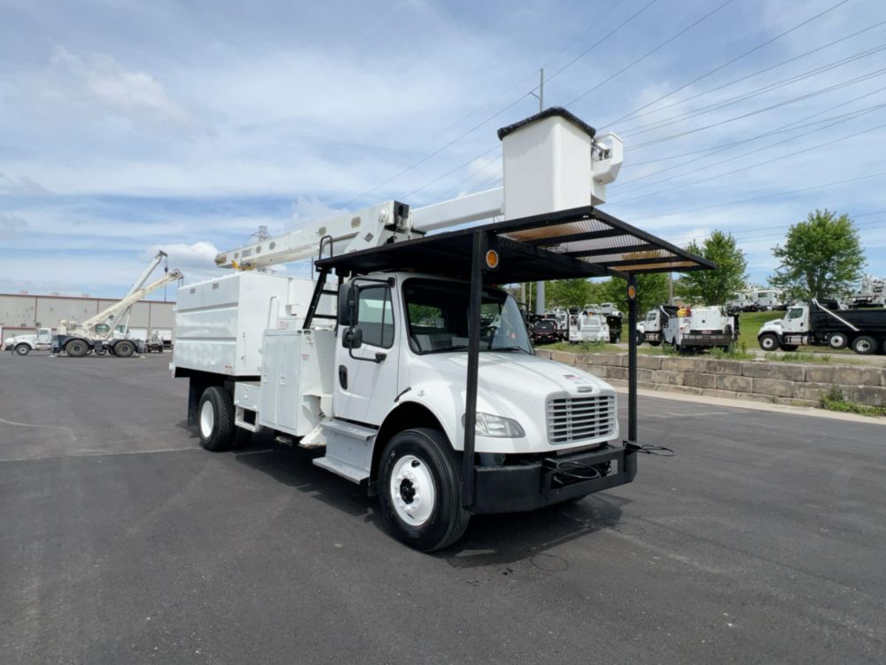 2018 Freightliner M2106 4x2 Versalift VO-270-REV Bucket Truck