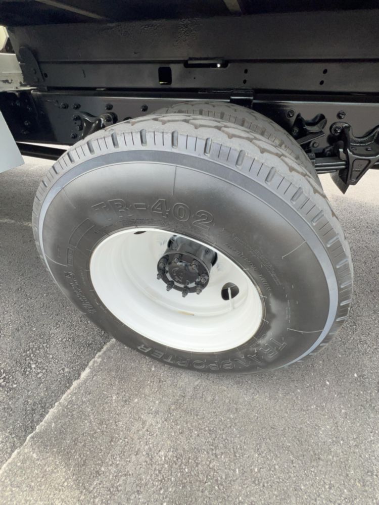 2018 Freightliner M2106 4x2 Versalift VO-270-REV Bucket Truck