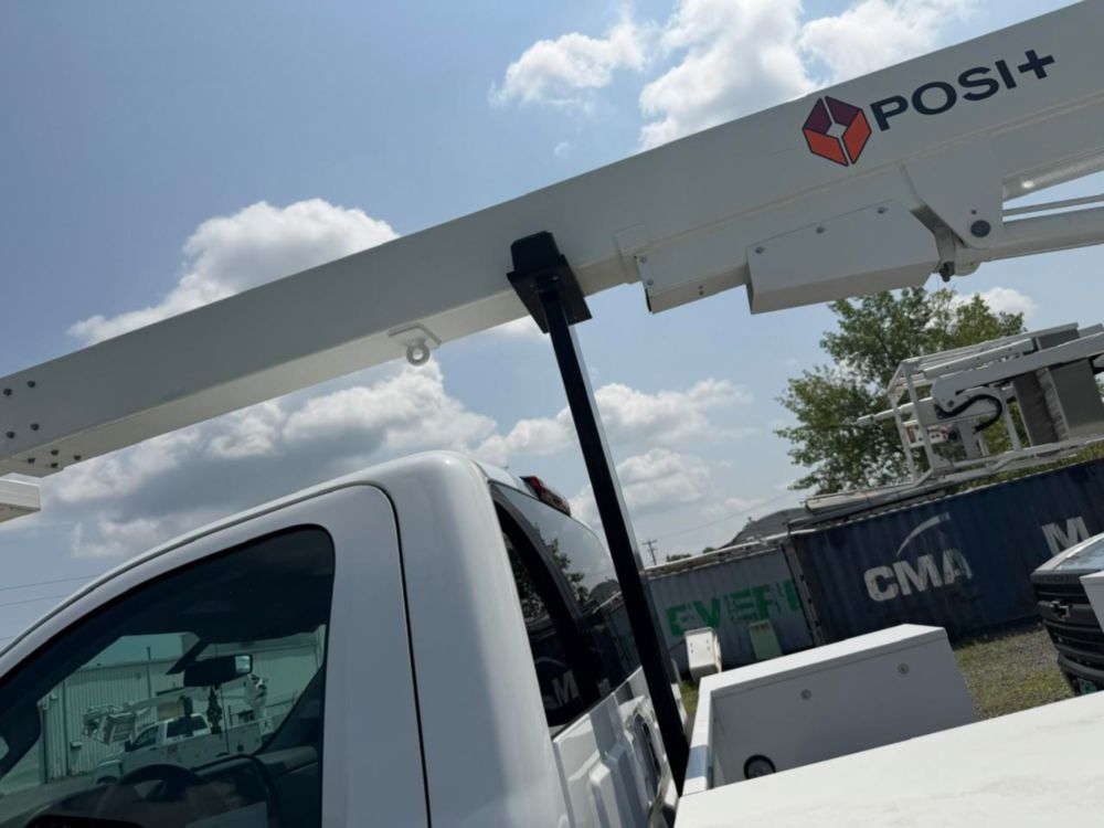 New 2022 Chevrolet 5500 4x2 Posi+ 700-40 Cable Placer Truck