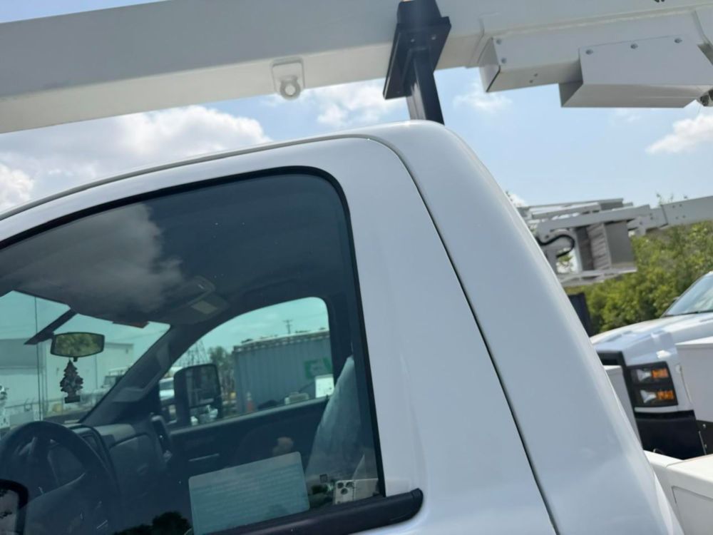 New 2022 Chevrolet 5500 4x2 Posi+ 700-40 Cable Placer Truck