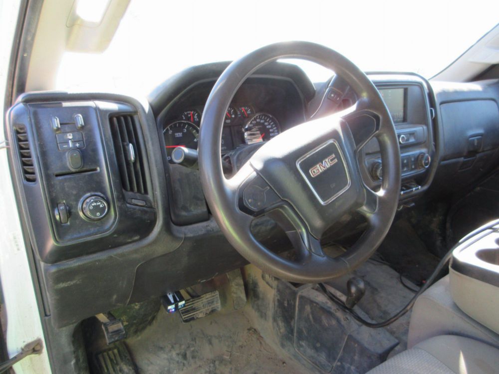 2016 GMC Sierra 3500 4x4 Crew Cab Dump Truck