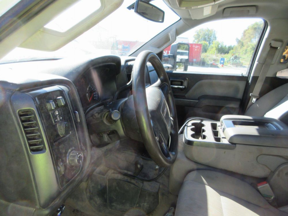 2016 GMC Sierra 3500 4x4 Crew Cab Dump Truck