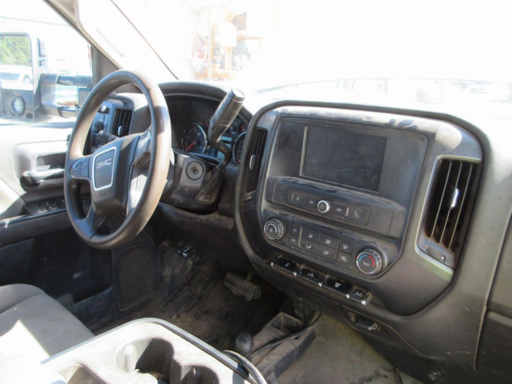 2016 GMC Sierra 3500 4x4 Crew Cab Dump Truck