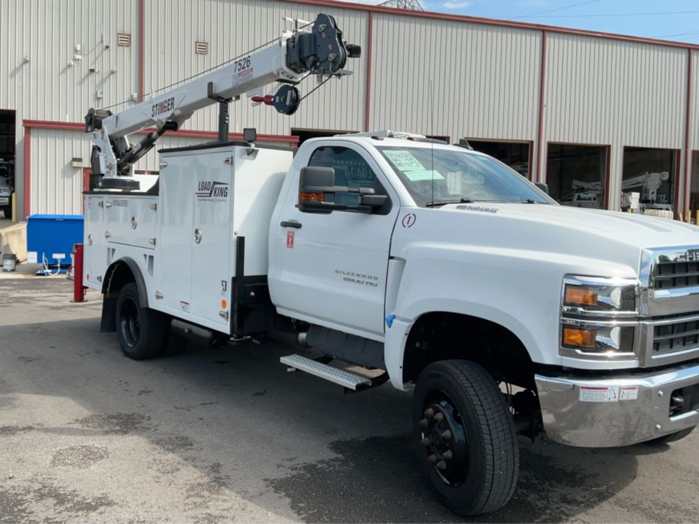 2023 Chevrolet 5500 4x4 Load King Voyager 1 Service Truck w/ Stinger 7526 Crane