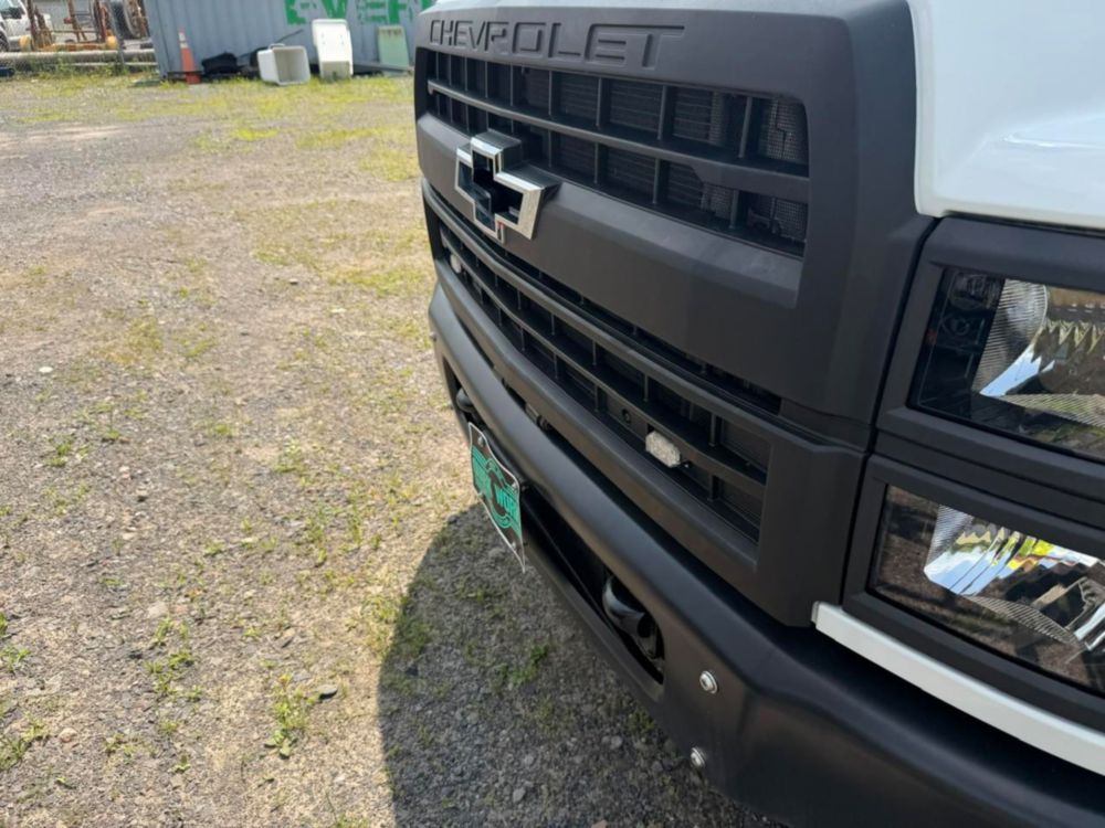 New 2022 Chevrolet 5500 4x2 Posi+ 700-40 Cable Placer Truck