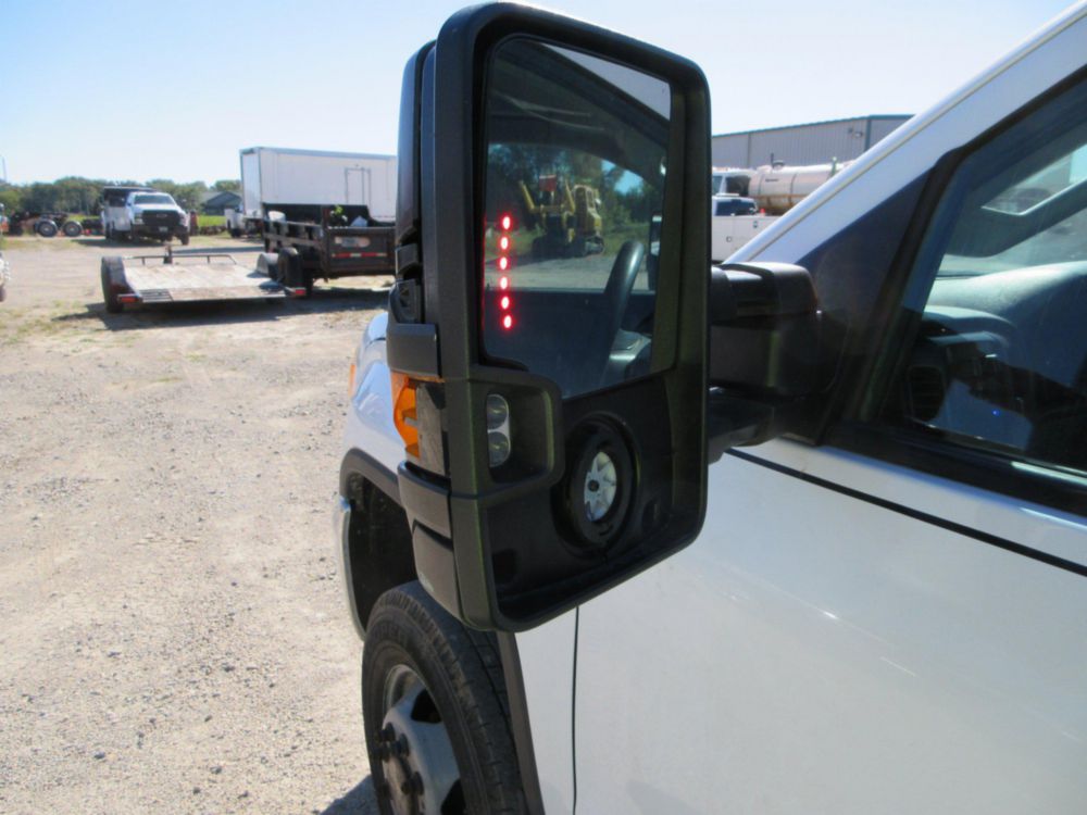 2016 GMC Sierra 3500 4x4 Crew Cab Dump Truck
