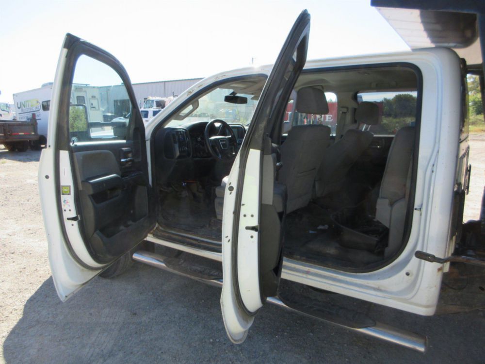 2016 GMC Sierra 3500 4x4 Crew Cab Dump Truck