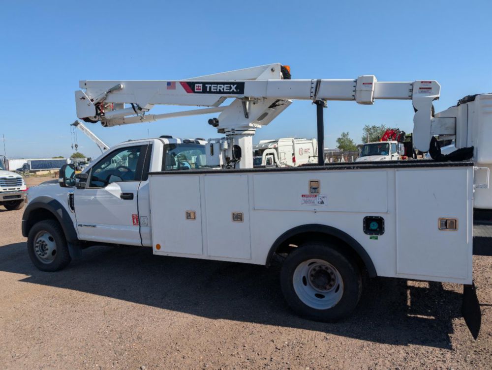 2020 Ford F-550 4x4 Terex LT-40 Bucket Truck