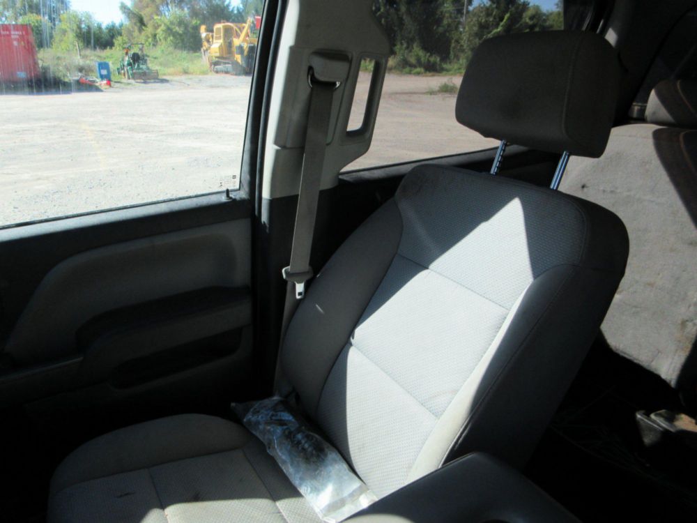 2016 GMC Sierra 3500 4x4 Crew Cab Dump Truck