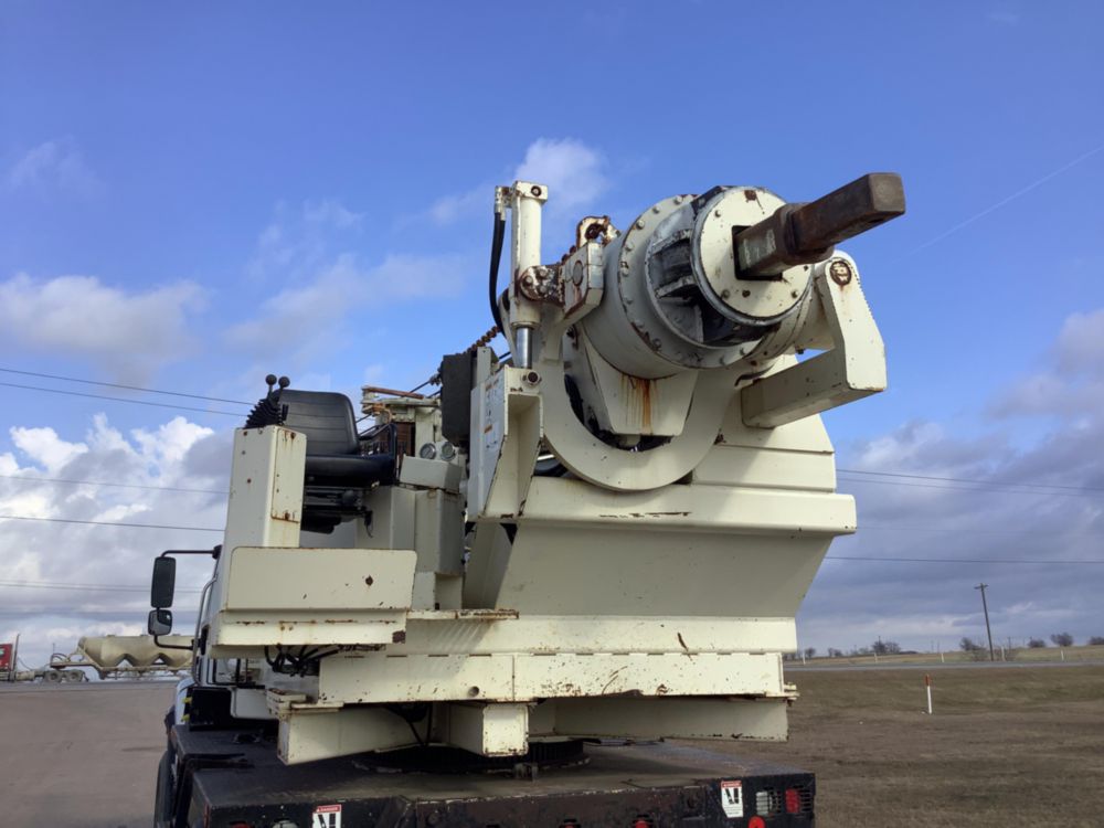 2007 Freightliner M2106 6x6 Pressure Digger