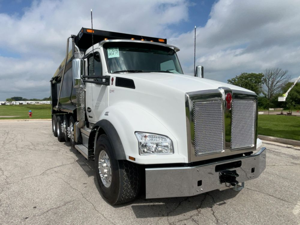 2027 Kenworth T880 10x4 Dump Truck