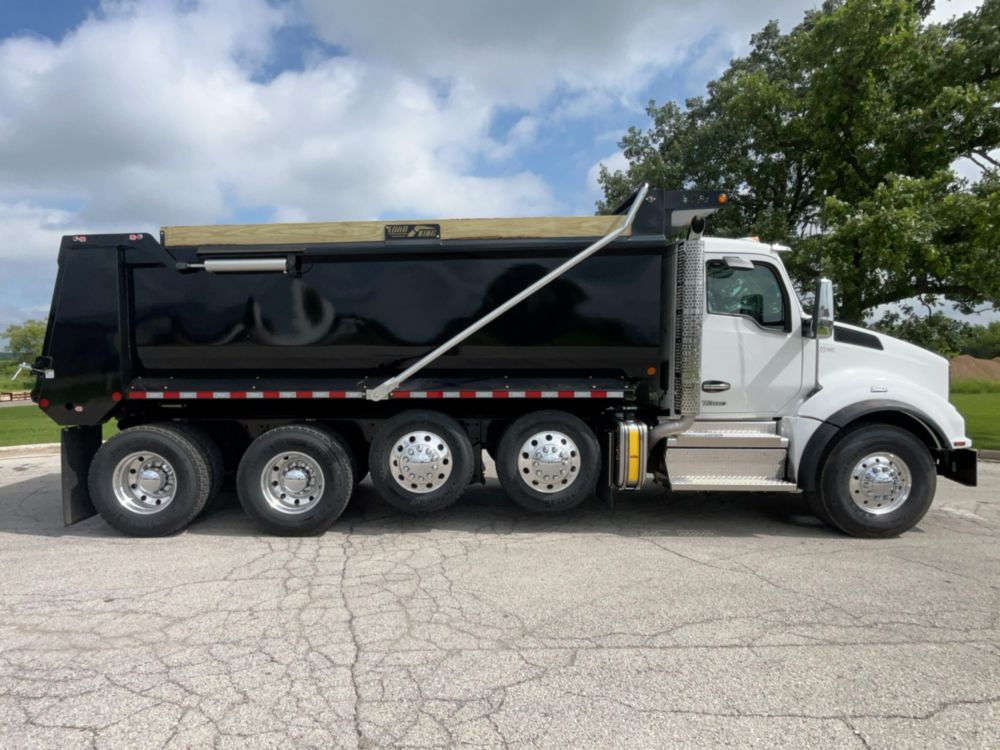 2027 Kenworth T880 10x4 Dump Truck