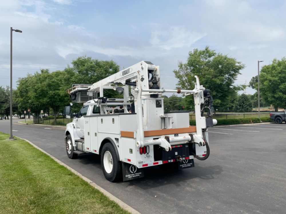2019 Ford F750 4x2 Versalift VTP-40-NE Cable Placer